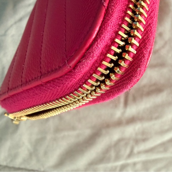 Yves Saint Laurent Pink Quilted Leather Wallet - Picture 5 of 12